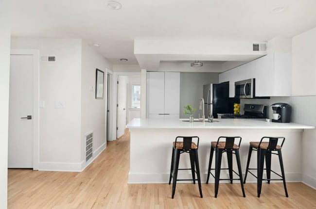 Kitchen - Crescent Apartments