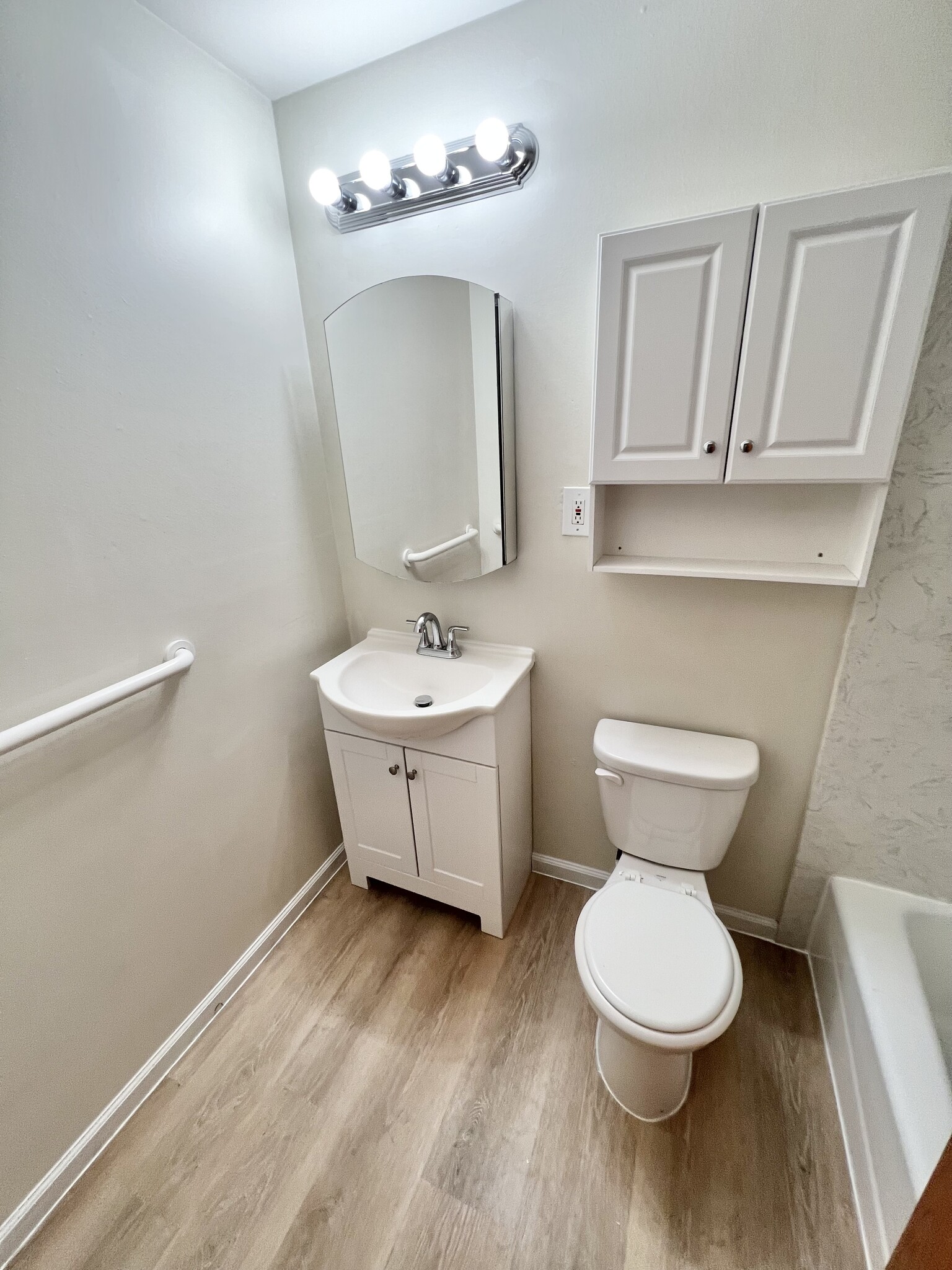 Building Photo - 4211 Moraga St