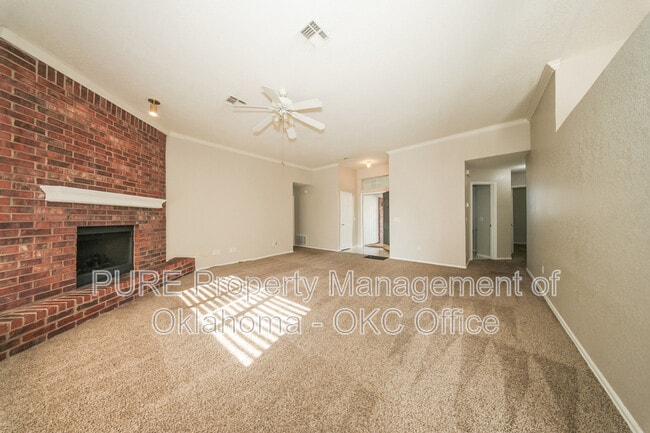 Building Photo - 400 Coalbrook Dr