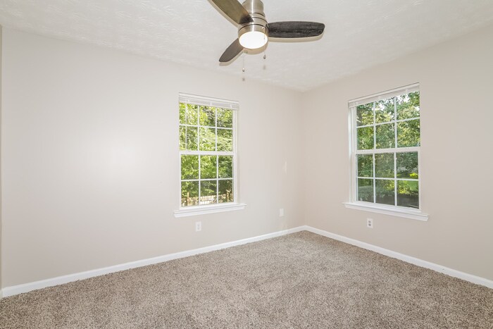 Building Photo - 120 Apache Dr