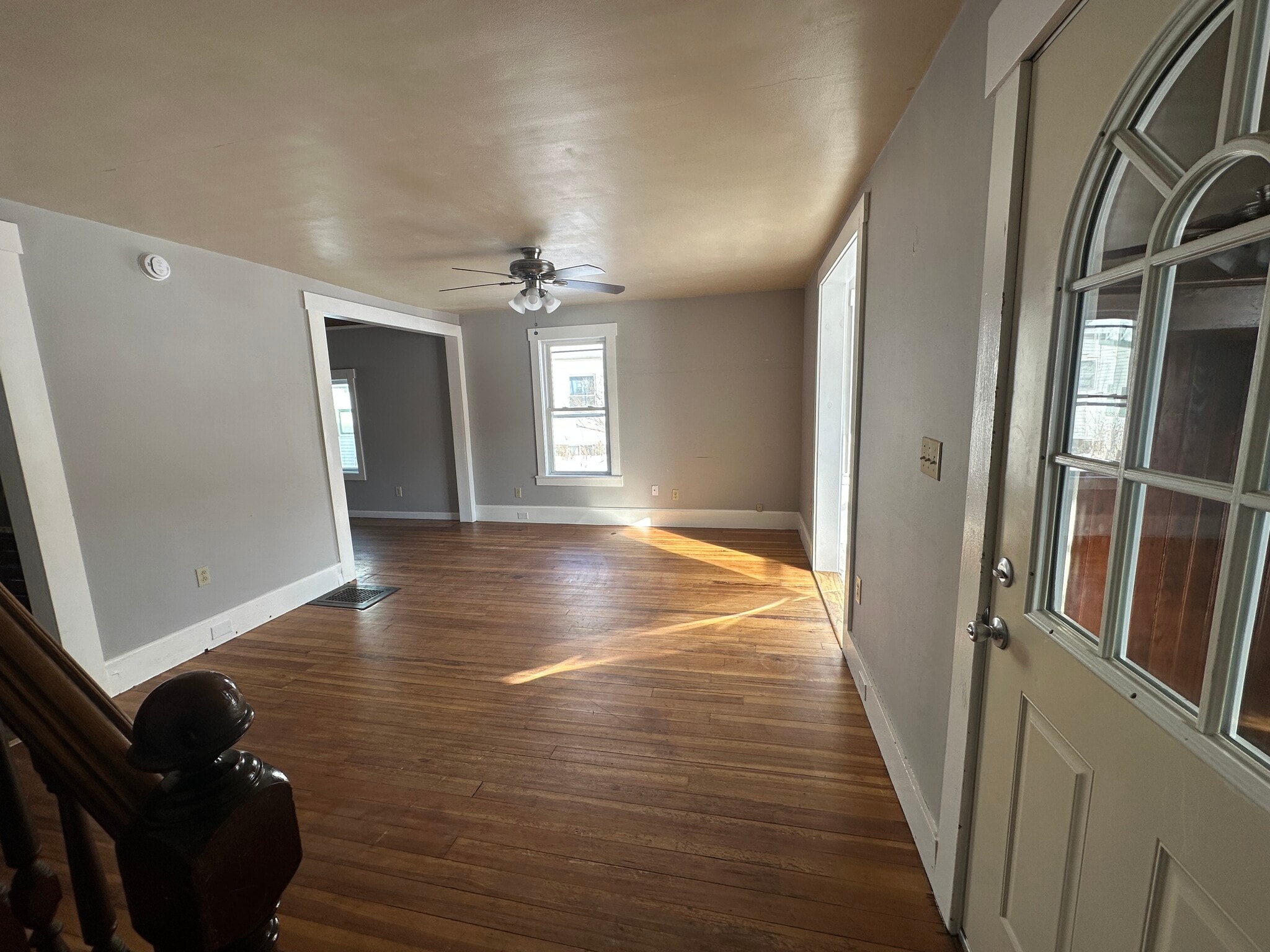 Building Photo - 179 Maple Ave