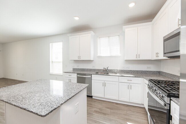 Building Photo - 21119 Sherrell Bay Dr