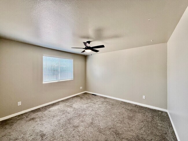 Building Photo - 4631 Fencer Rd