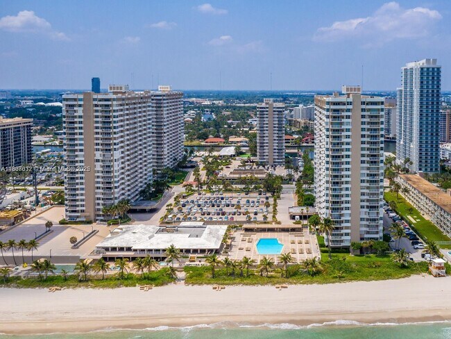 Building Photo - 1985 S Ocean Dr