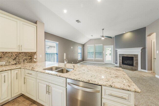 Building Photo - 13715 Cypresswood Crossing Blvd