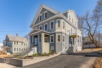 Building Photo - 107 Warren St