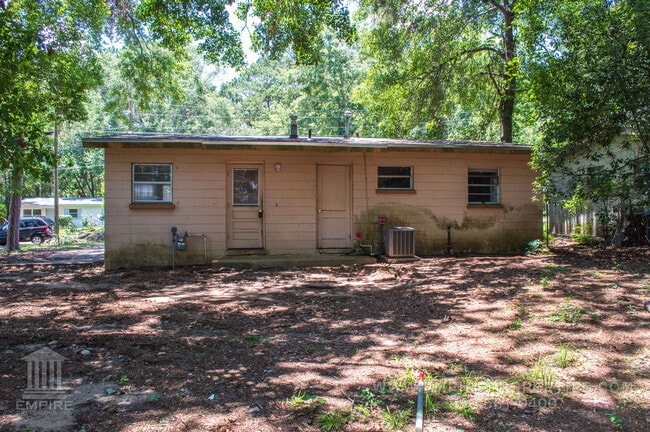 Building Photo - Renovated Home South of FSU