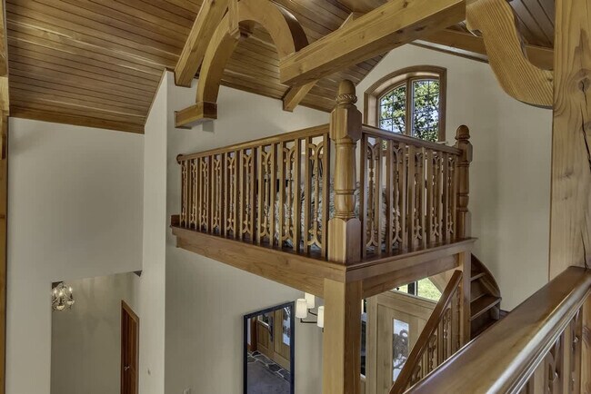 Building Photo - 1774 State Hwy UU