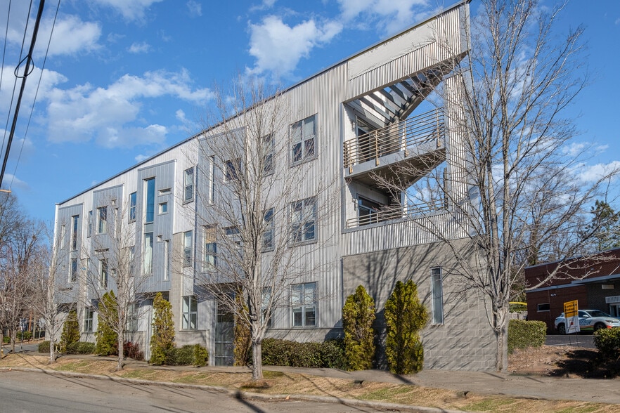 Building Photo - 1600 Fulton Ave