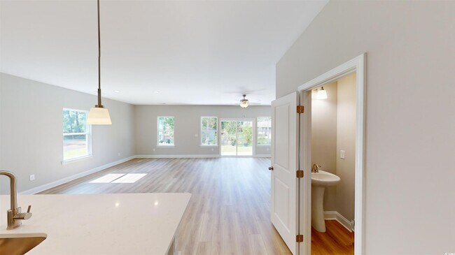 Building Photo - 1016 Moen Lp