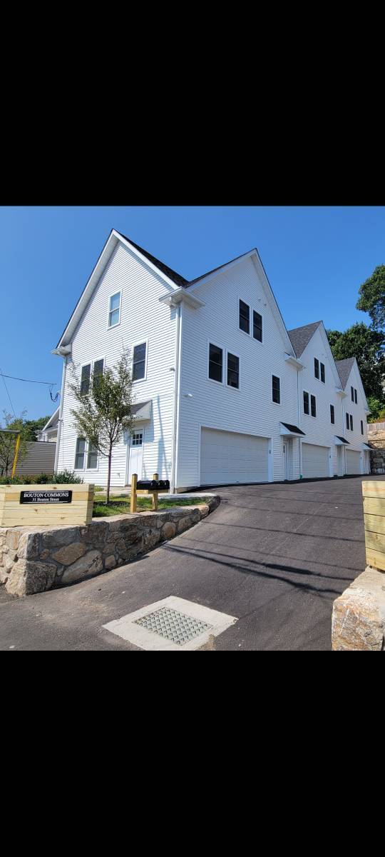 Building Photo - 31 Bouton St