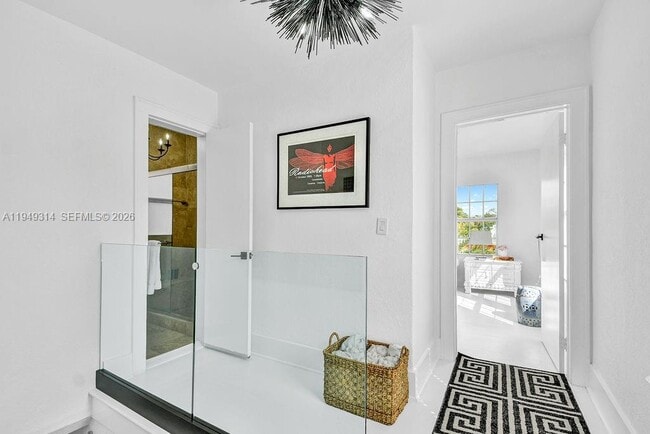 Building Photo - 4722 SW 5th St