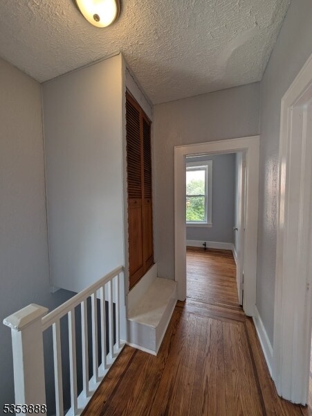 Building Photo - 506 N 13th St