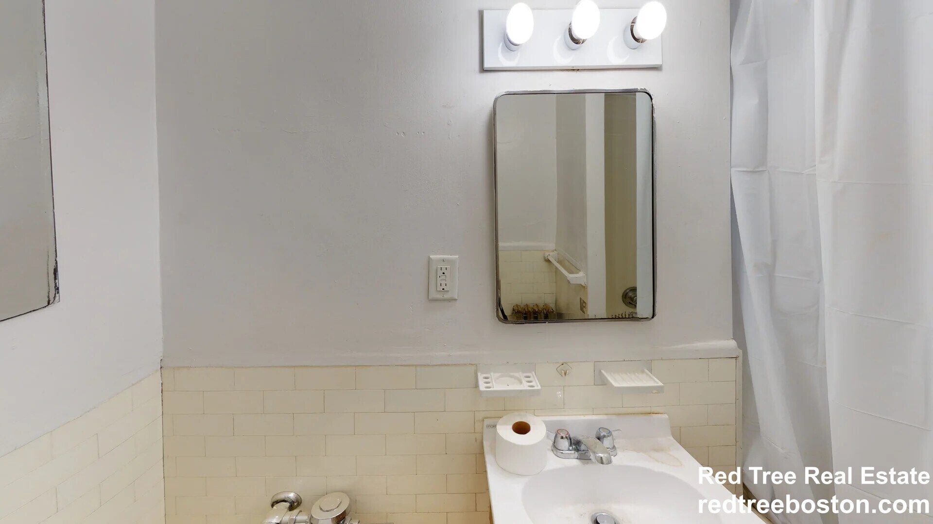 Building Photo - 119 Sutherland Rd