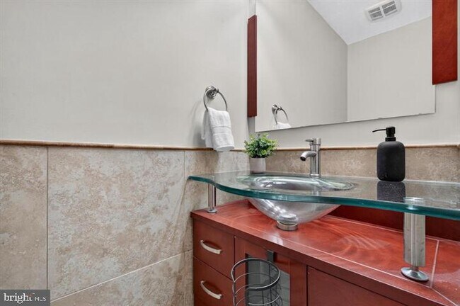 Building Photo - 3609 Buckeye Ct