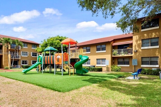 Building Photo - 15550 SW 80th St