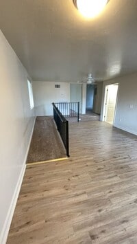 Building Photo - linc1435