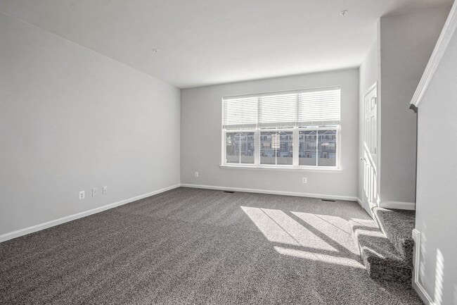 Building Photo - 1057 Flint Ct