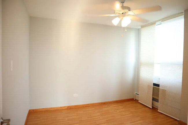 Building Photo - 9009 Golf Rd