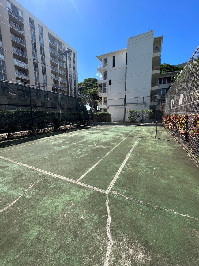 Building Photo - A/C. Two Parking Stalls. Swimming Pool. Pet Friendly. (RRLLC)