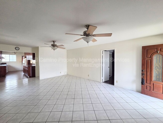 Building Photo - 734 Williamson Ave