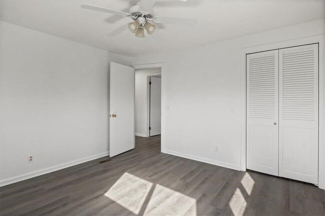 Building Photo - 45 Marsden Rd