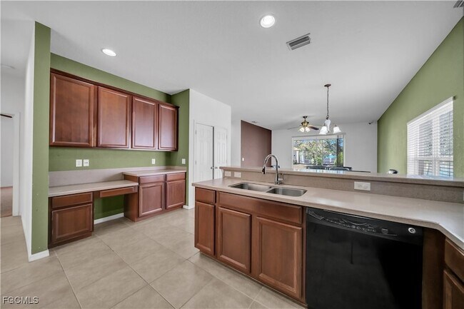 Building Photo - 8125 Silver Birch Way