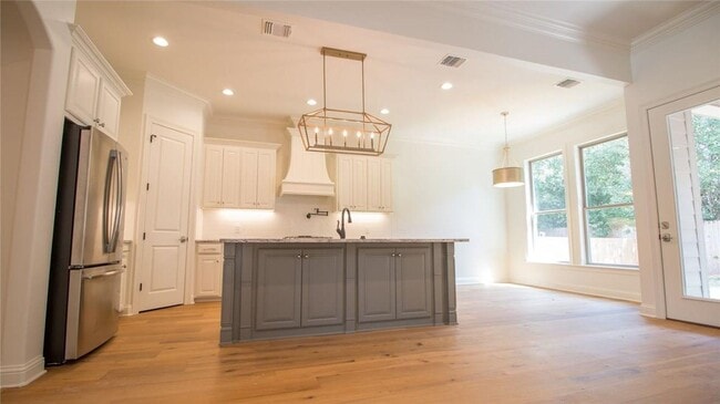 Building Photo - Gorgeous Home in South Shreveport