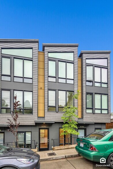Building Photo - 3015 30th Ave W