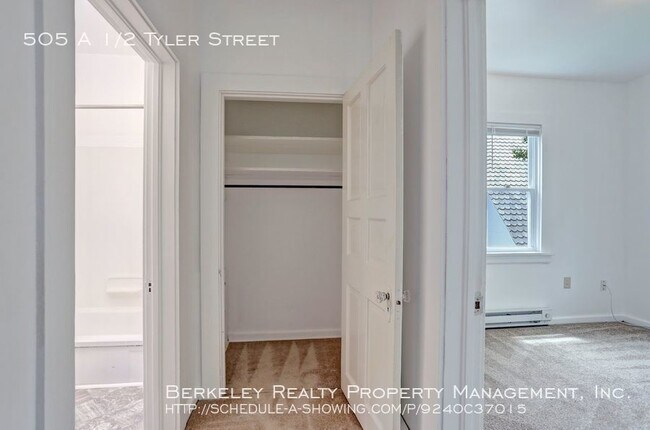 Building Photo - 505 1/2 Tyler Street - A