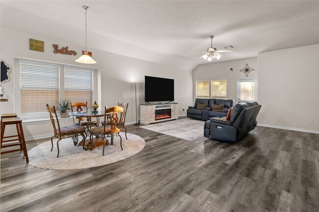 Building Photo - 810 Sand Crab Ln