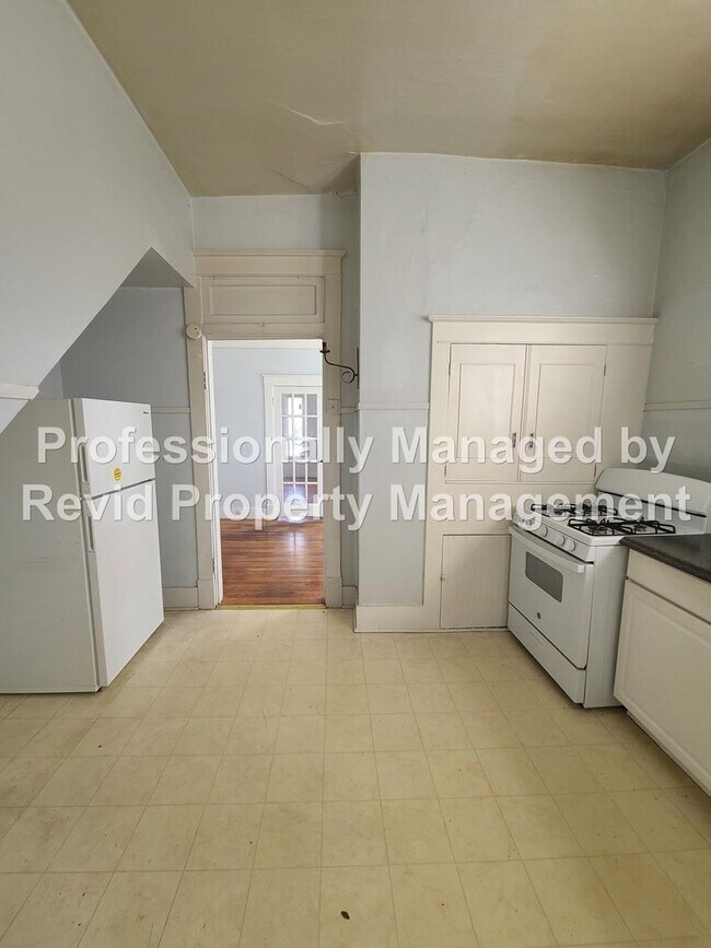 Building Photo - First Month Free on a 13-Month Lease