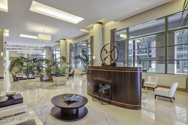 Building Photo - 1431 Riverplace Blvd