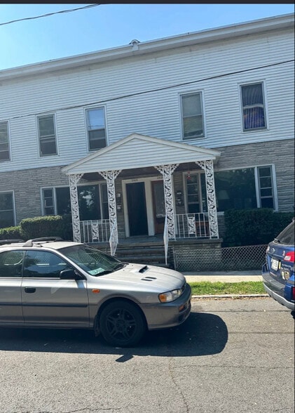 Primary Photo - 2421 6th Ave
