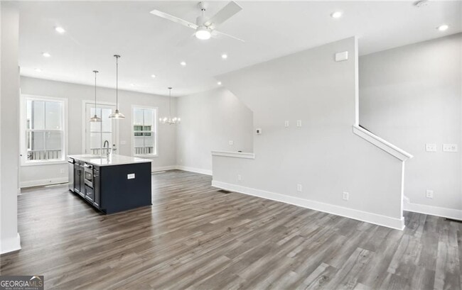 Building Photo - 138 Chestnut Cir