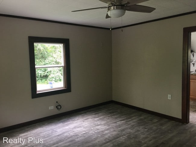 Building Photo - 129 Old Mill Ave