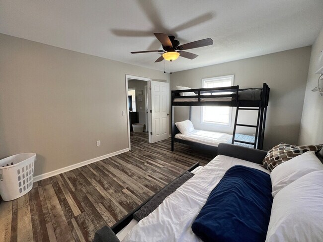 Building Photo - 3213 Willis St