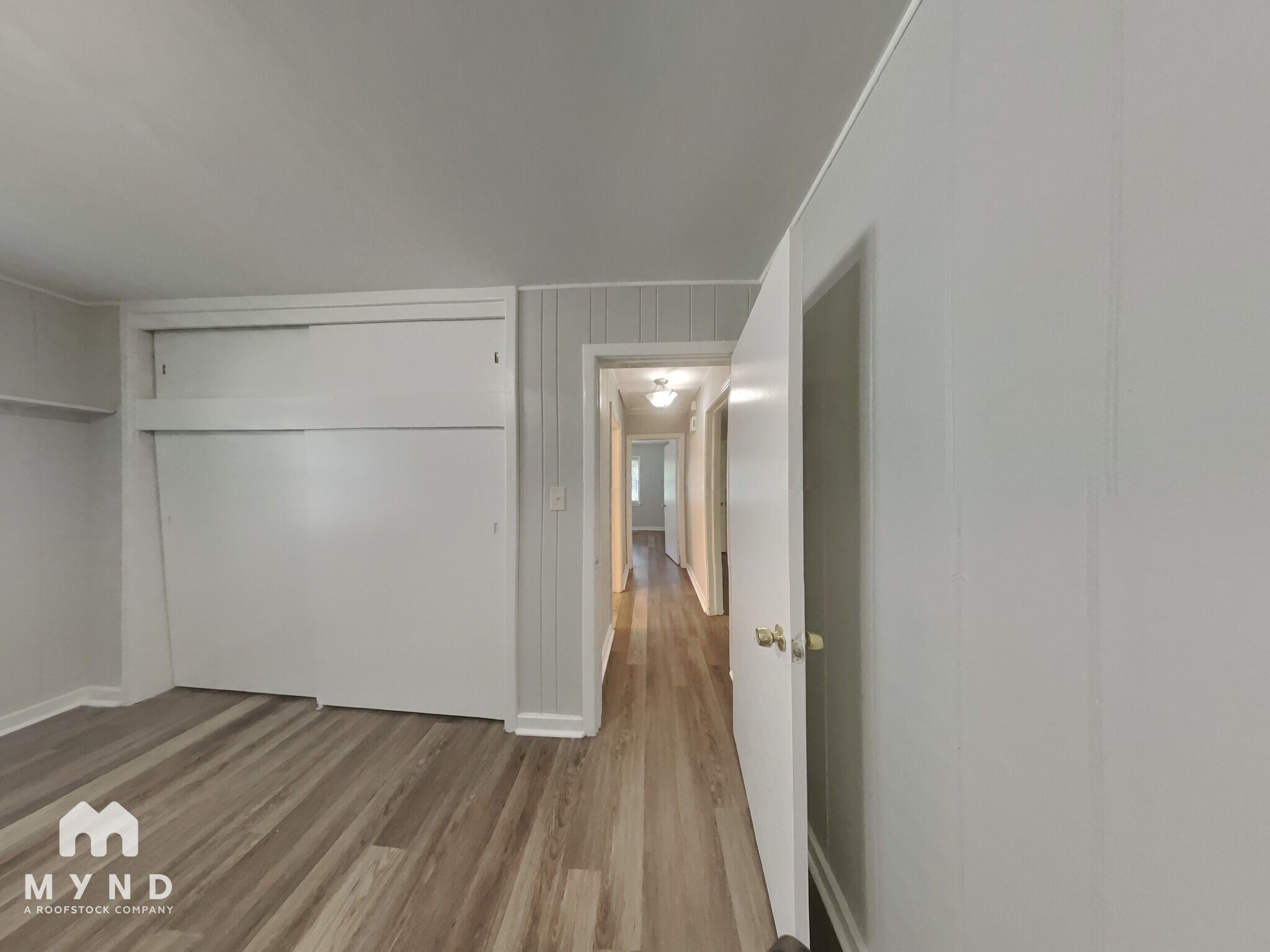 Building Photo - 510 9th Ave