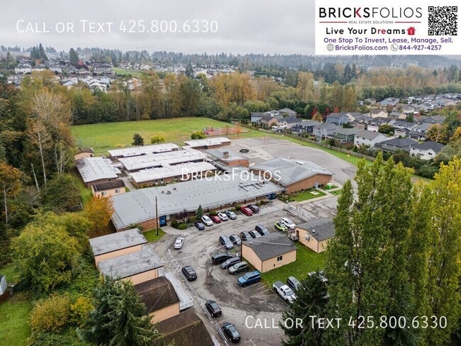 Building Photo - 8148 51st St NE