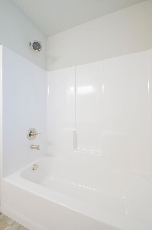 Building Photo - 4 Bed, 2.5 Bath, 3 Car Garage Beauty In Desirable Brighton Village In BA!