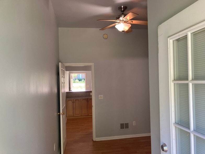 Building Photo - 11231 29 Mile Rd