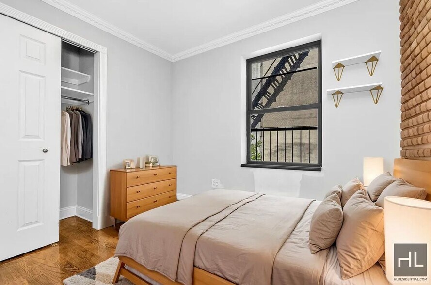 Building Photo - Stanton Street