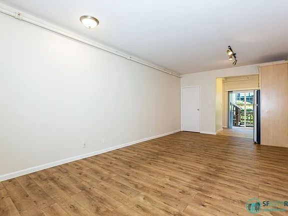 Building Photo - 64 Langton St
