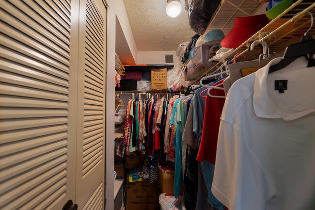 Building Photo - 2008 S Federal Hwy