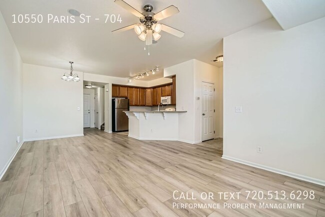 Building Photo - 10550 Paris St
