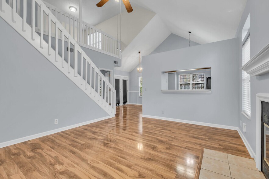 Building Photo - 5904 Colchester Dr