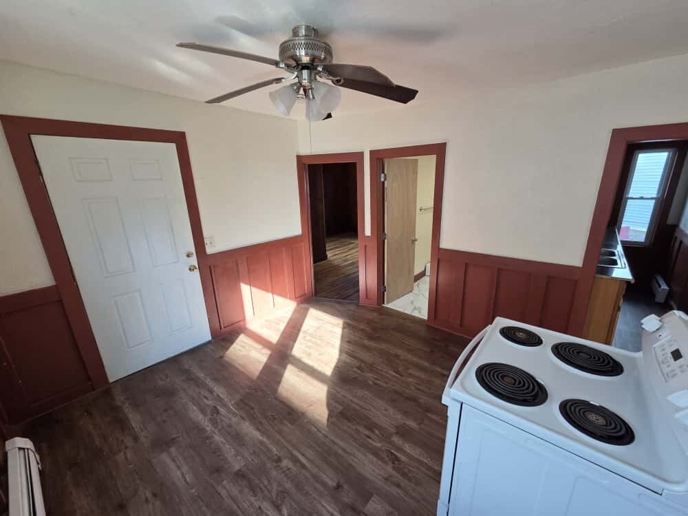 Building Photo - 66 Cutler St