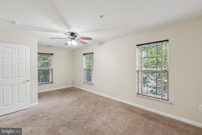 Building Photo - 8711 Spring Brook Way