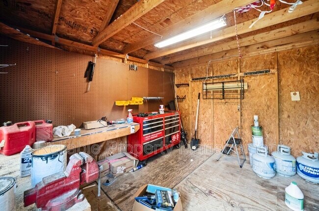 Building Photo - 191 Ridge Way Ln
