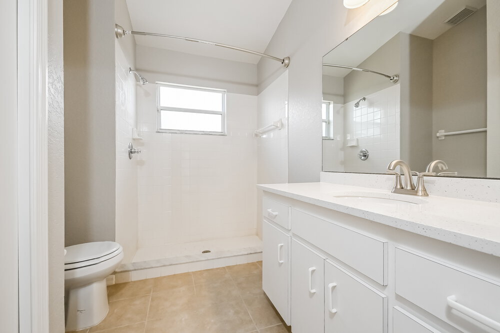 Building Photo - 3740 Imperial Dr
